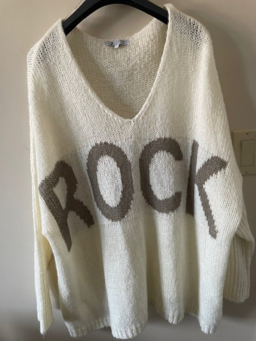 CEZELE "ROCK" Cream Wool Blend Knit Relaxed Fit V Neck Sweater Lng Sleeved Sz XL